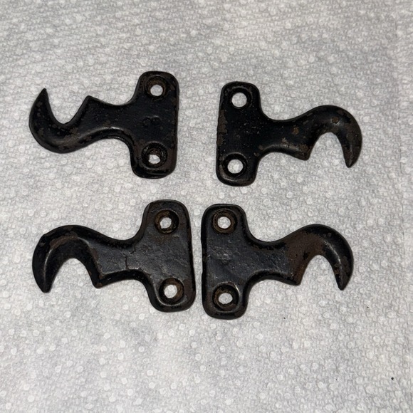 Singer Other - Antique 1892 Singer VS 27 Treadle Sewing Machine Set 4 Drawer Mounting Clips